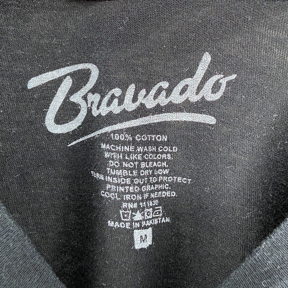 BRAVADO | Red Hot Chili Peppers Concert Graphic T - Picture 4 of 4